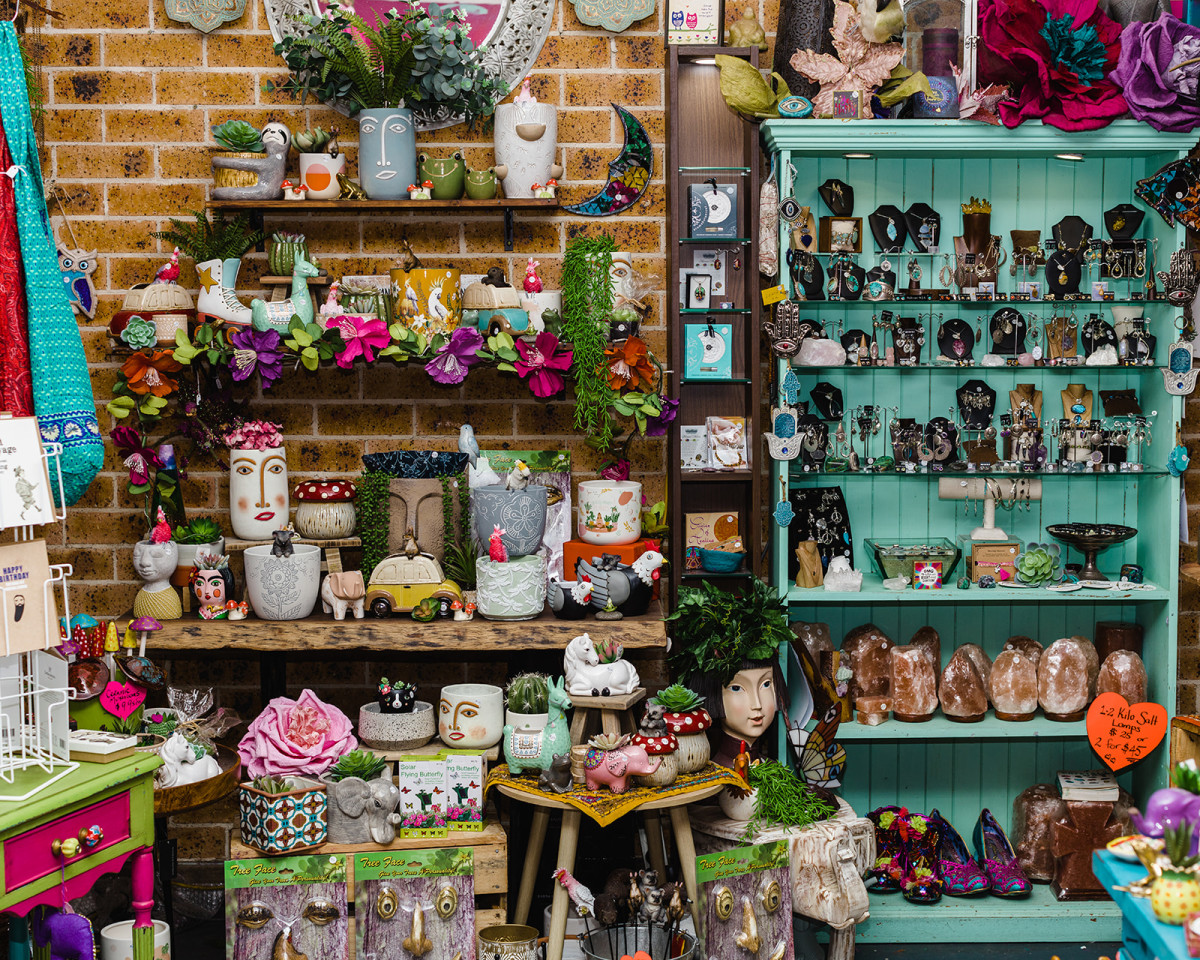 Hippie jewelry shop stores near me