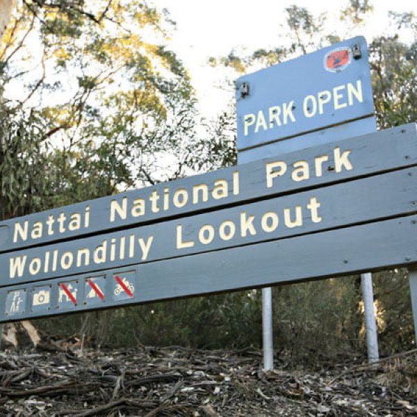 Wollondilly Lookout Photographer Signage Rosie Nicolai