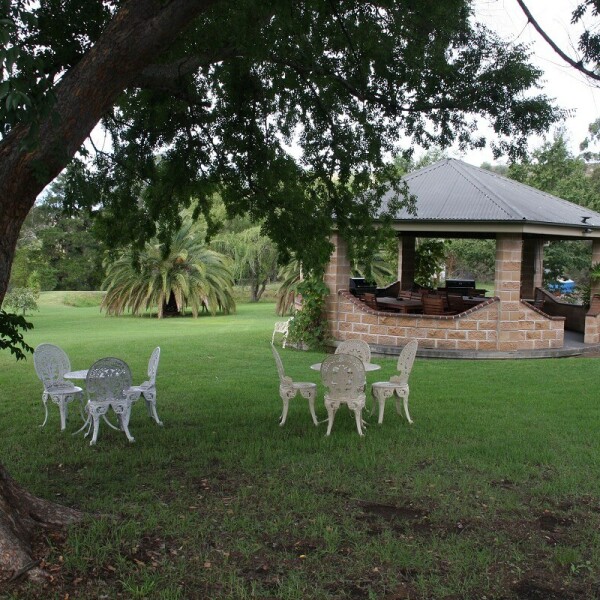 Grounds of Picton Valley Motel