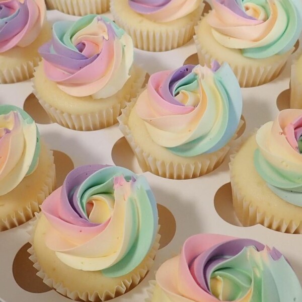 Rainbow cupcakes